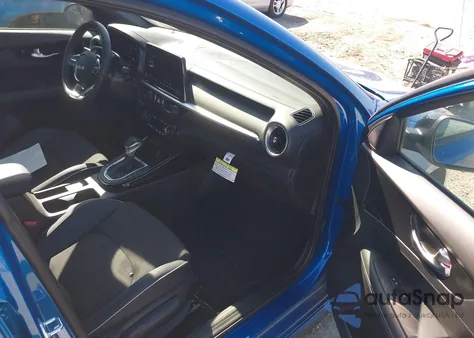 2023 Kia Forte Gt-Line из США, поврежденный, VIN 3KPF54AD5PE686851